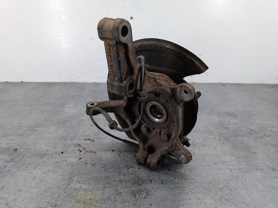 Zwrotnica Lewy Przód Nissan Qashqai +2 I 40015-Jd040 2.0 16V – zdjęcie 5