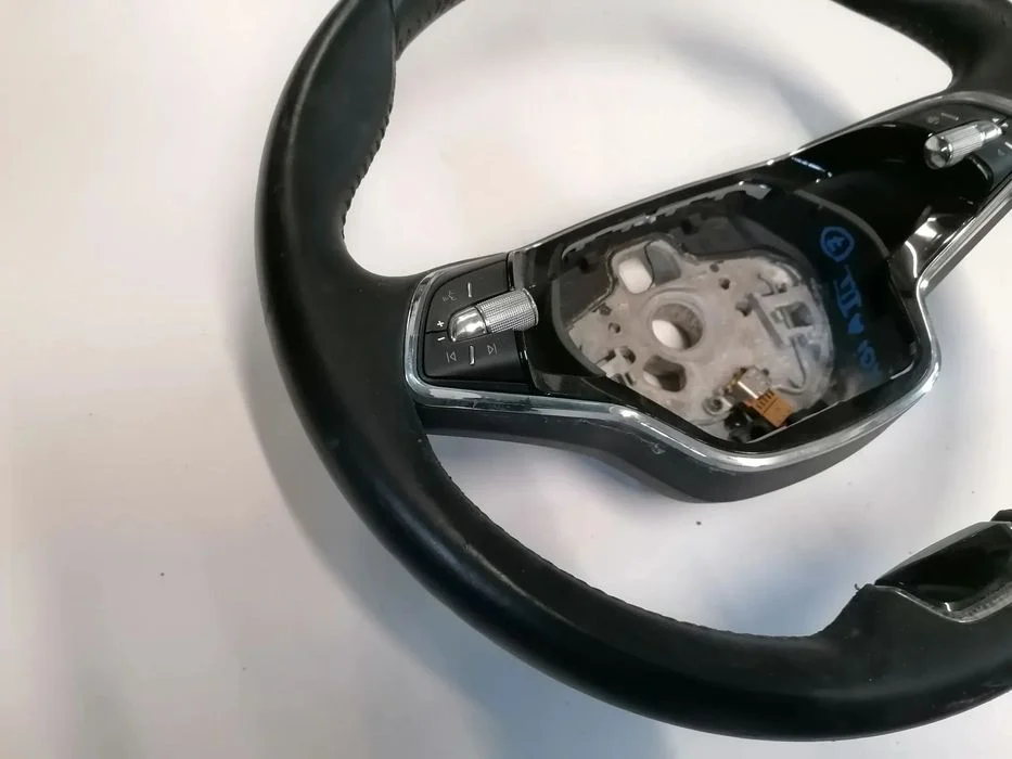 SKODA FABIA III 17r KIEROWNICA MULTIFUNKCJA SKÓRZANA – zdjęcie 4