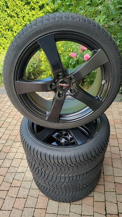 18" Koła Aluminiowe DEZENT KIA Cee'd GT HYUNNDAI 5x114,3 ET51 225/40/18 - 7 mm !