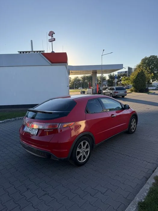 Honda Civic VIII UFO 1.4 Benzyna Sprawna Bez Rdzy – zdjęcie 5