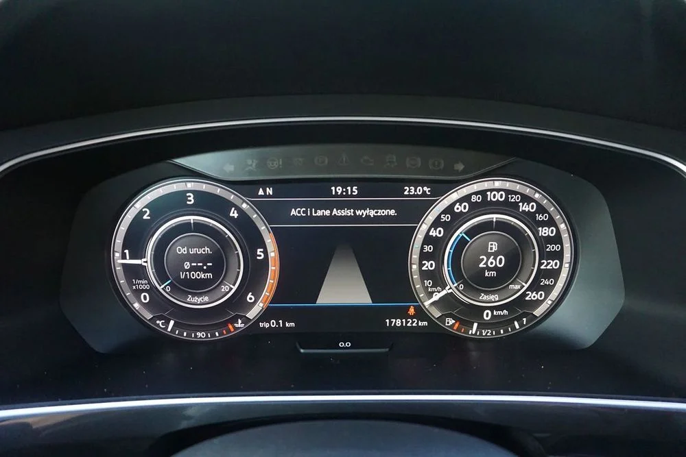 Volkswagen Tiguan Allspace kamera* navi* 2. 0 TDI* 150KM* – zdjęcie 7