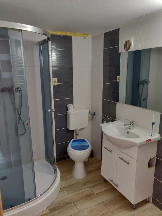 Noclegi dla firm, kwatery, pokoje pracownicze Warszawa – zdjęcie 4