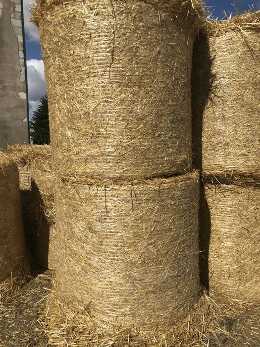 Słoma , kostka/kulka , siano pasza, bele okrągłe