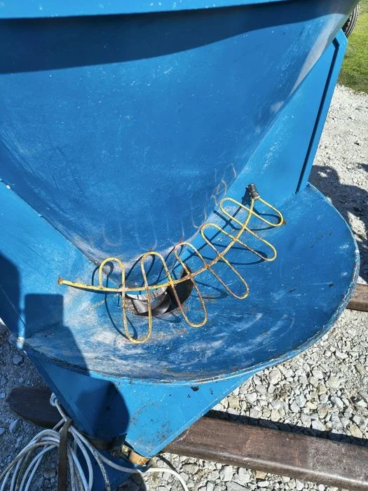 Mieszalnik Paszowy 500kg z śrutownikiem ssącotłoczącym 11kW – zdjęcie 2