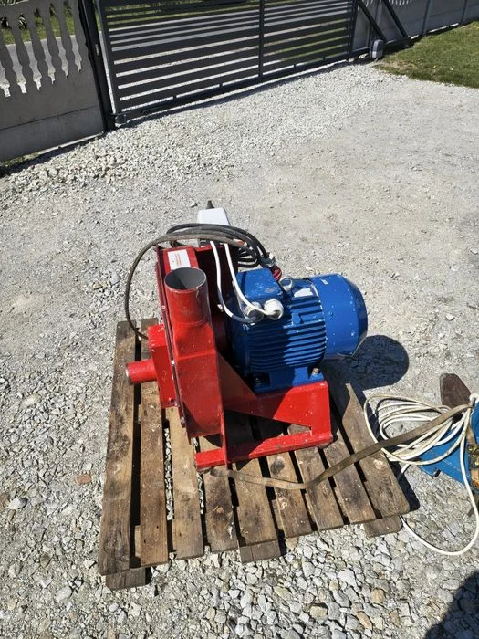 Mieszalnik Paszowy 500kg z śrutownikiem ssącotłoczącym 11kW – zdjęcie 6