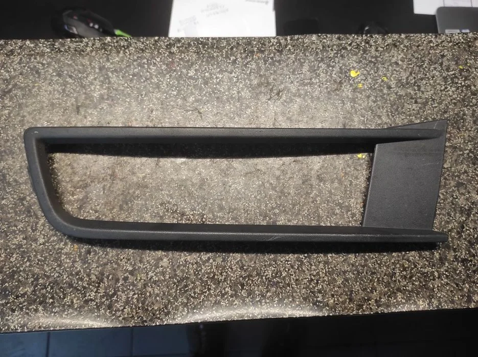 Vw Touran 3 Kratka Zderzaka Halogen Lewa 5Ta853665C Wysyłka !