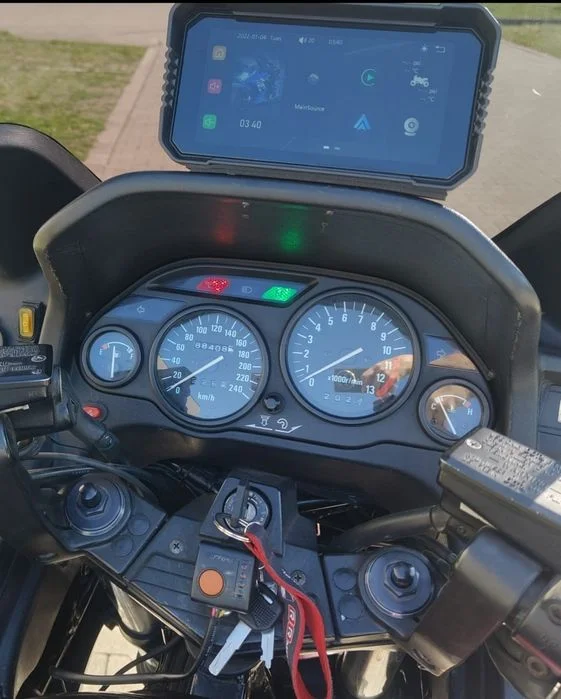 Kawasaki GTR1000 – zdjęcie 6