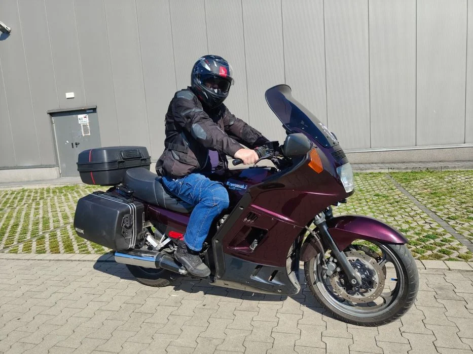 Kawasaki GTR1000 – zdjęcie 8
