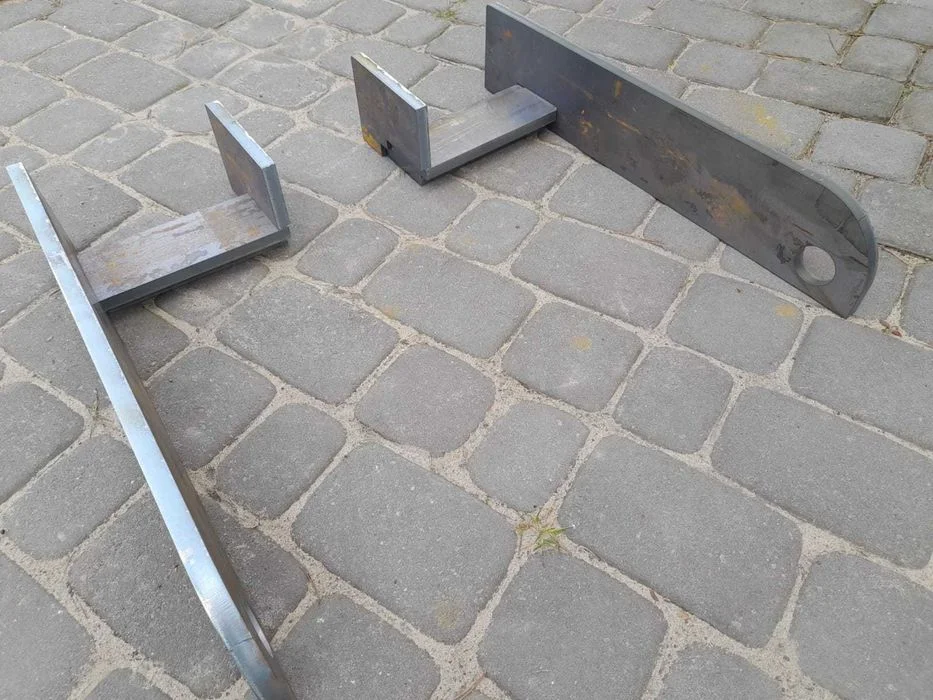 Mocowanie uszy haki uchwyty do ładowarki teleskopowej Manitou Merlo MX – zdjęcie 9