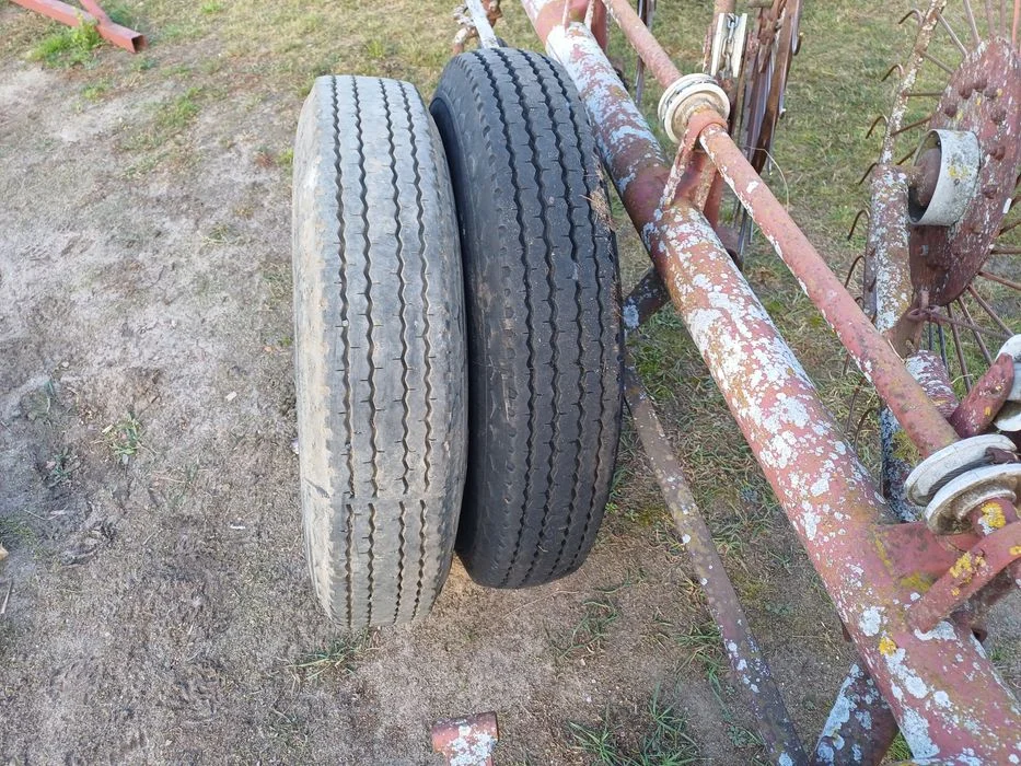 Opony Opona 8.25 r20