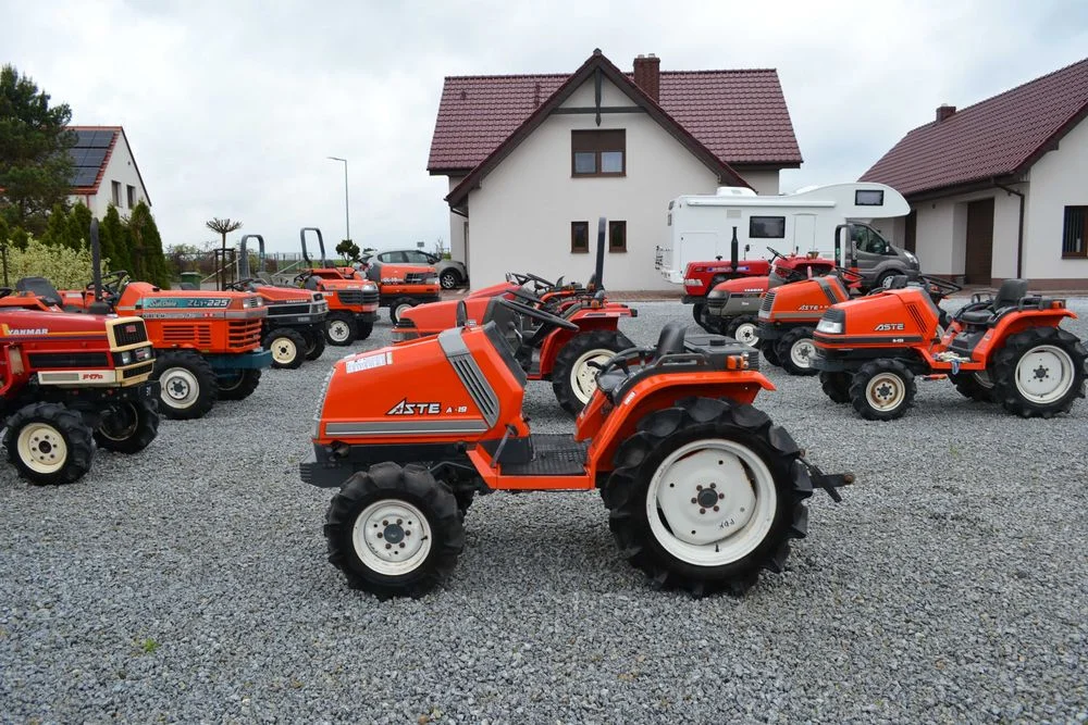 Traktorek japoński mini traktor Iseki Kubota japonski – zdjęcie 2