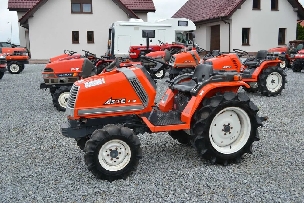Traktorek japoński mini traktor Iseki Kubota japonski – zdjęcie 6