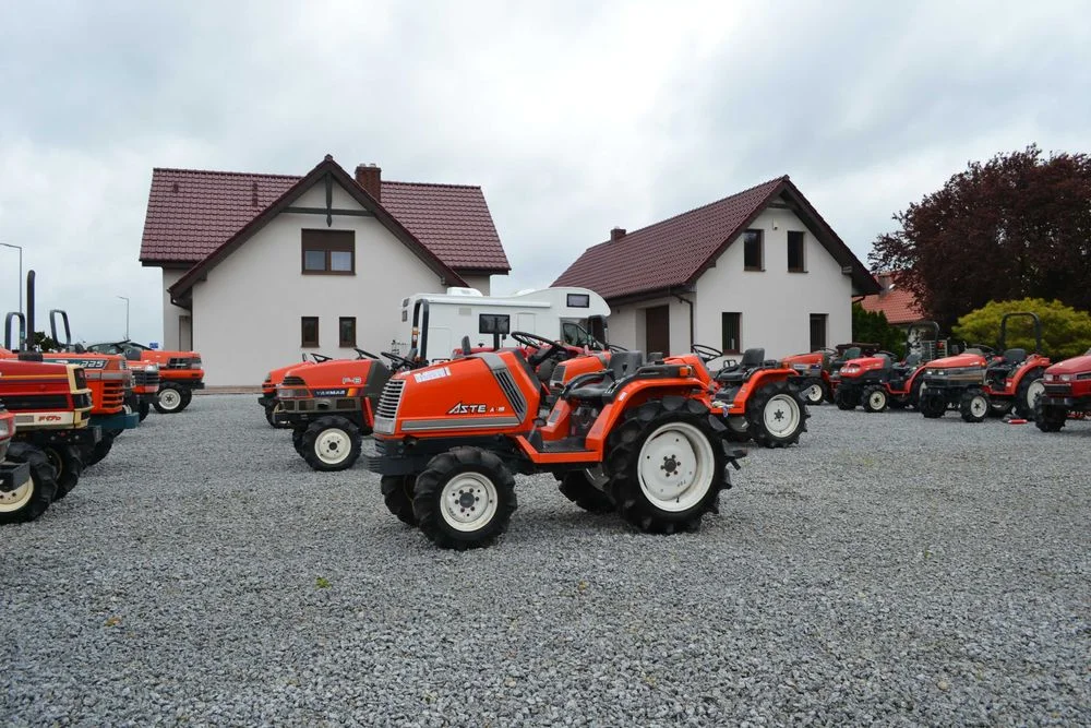 Traktorek japoński mini traktor Iseki Kubota japonski – zdjęcie 4