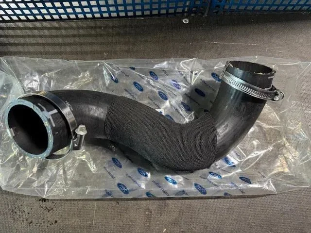 Przewód elastyczny połączenie wlot powietrza Ford Transit 2006-2019