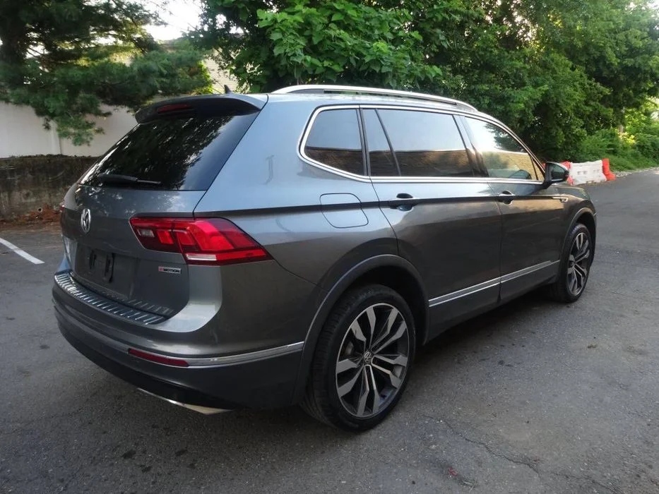 Volkswagen Tiguan R-Line 4Motion w najbogatszym wyposażeniu od właściciela – zdjęcie 6
