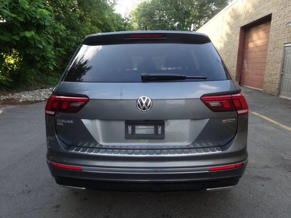 Volkswagen Tiguan R-Line 4Motion w najbogatszym wyposażeniu od właściciela – zdjęcie 5