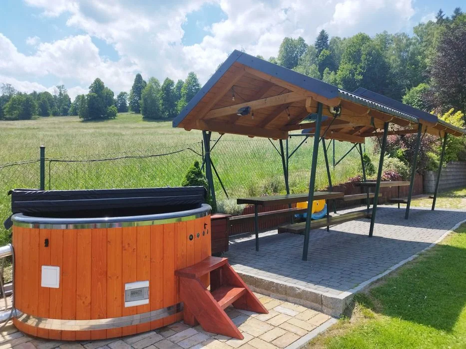 noclegi Korbielów dom domek w górach na wyłączność pokoje letni basen bania jacuzzi – zdjęcie 2