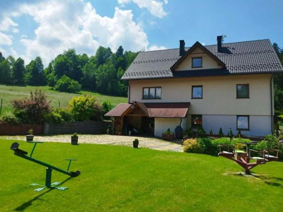 noclegi Korbielów dom domek w górach na wyłączność pokoje letni basen bania jacuzzi