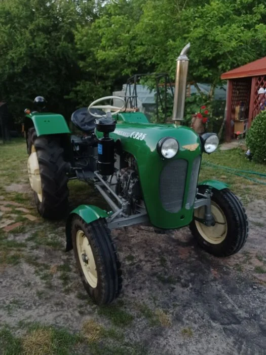 Traktor Ursus C325