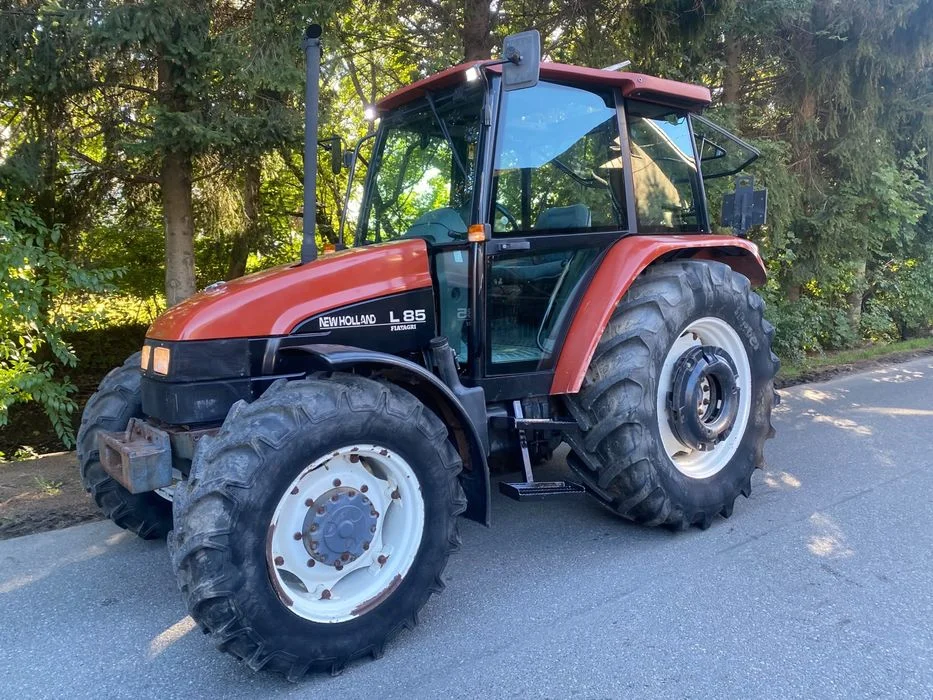 New holland l 85 – zdjęcie 2