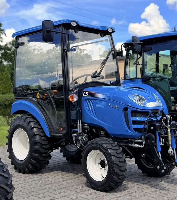 LS Tractor Traktor XJ25 MEC 4x4 24,4 KM Kabina 5 Lat Gwarancji Koreańska Jakość Kubota John Deere – zdjęcie 2