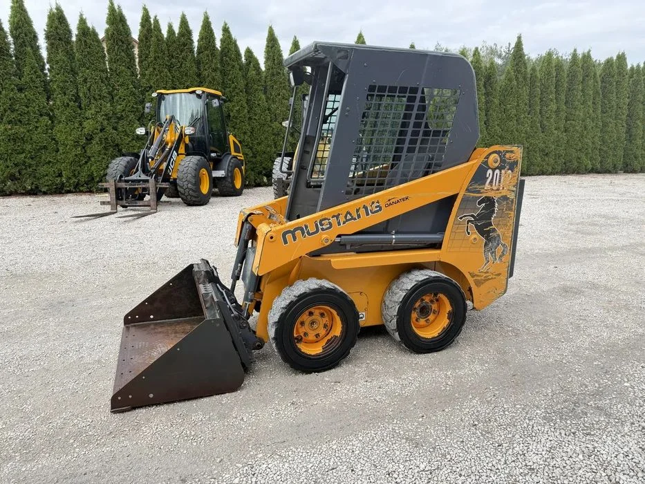 MUSTANG 2012 Bobcat MINIŁADOWARKA ŁADOWARKA / Z NIEMIEC / SZEROKOŚĆ 90CM! / 5035 180 120 jcb schaeff weidemann schaffer avant czesci case bobcat kramer gehl s70 wacker wl25 L23 L28 S100 S130przegub – zdjęcie 11