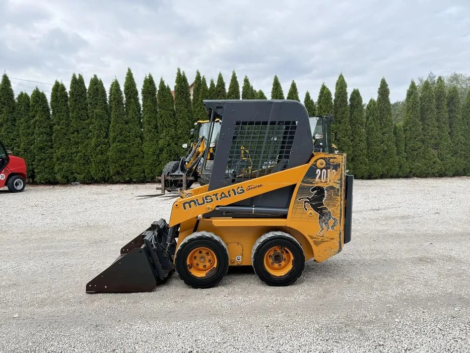 MUSTANG 2012 Bobcat MINIŁADOWARKA ŁADOWARKA / Z NIEMIEC / SZEROKOŚĆ 90CM! / 5035 180 120 jcb schaeff weidemann schaffer avant czesci case bobcat kramer gehl s70 wacker wl25 L23 L28 S100 S130przegub