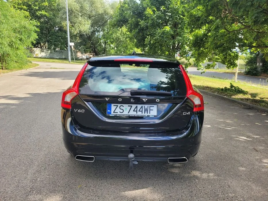 Volvo V60 2.0D4D Automat Bezwypadkowy – zdjęcie 4