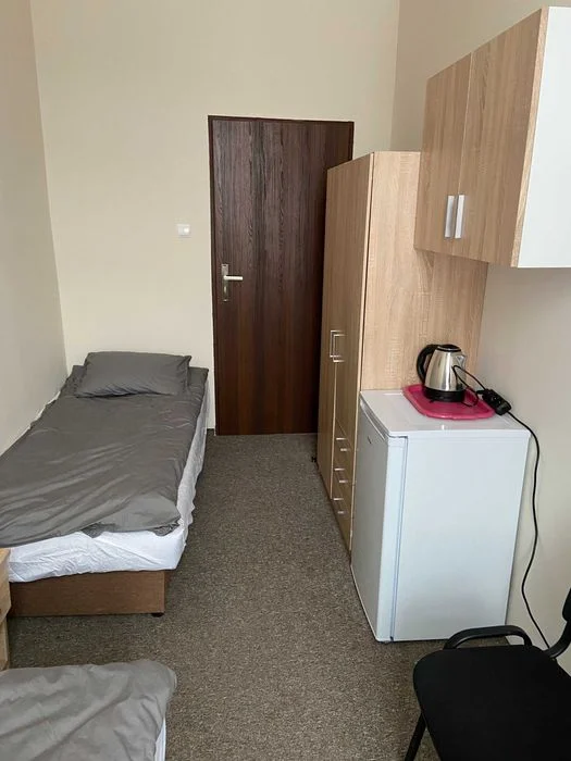 noclegi, ścisłe centrum Aleja NMP – zdjęcie 5