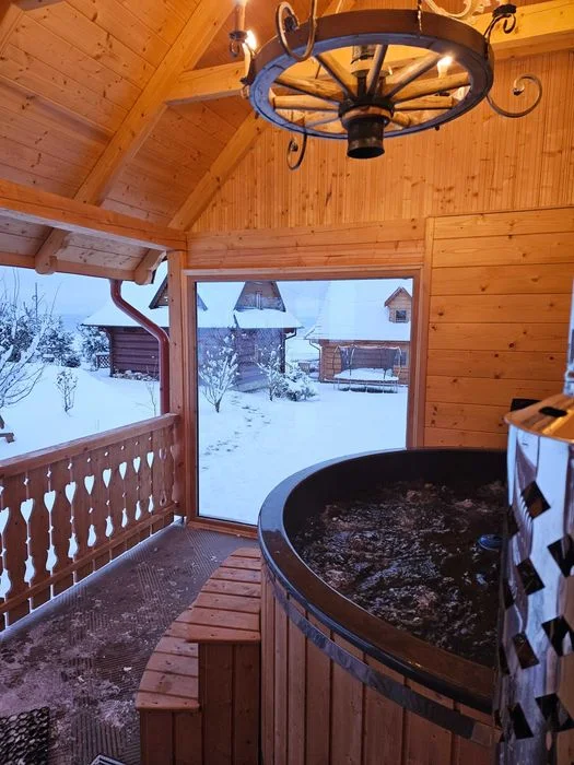 Domki góralskie z balii Wynajem Jacuzzi Balia Sauna Plac zabaw Nocleg Wolne terminy na sylwestra Ferie zimowe