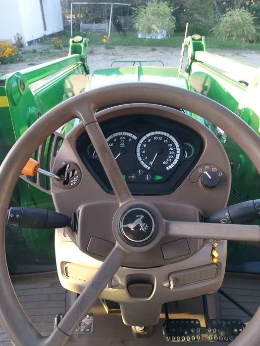 Ciągnik Rolniczy John Deere R6125 – zdjęcie 7