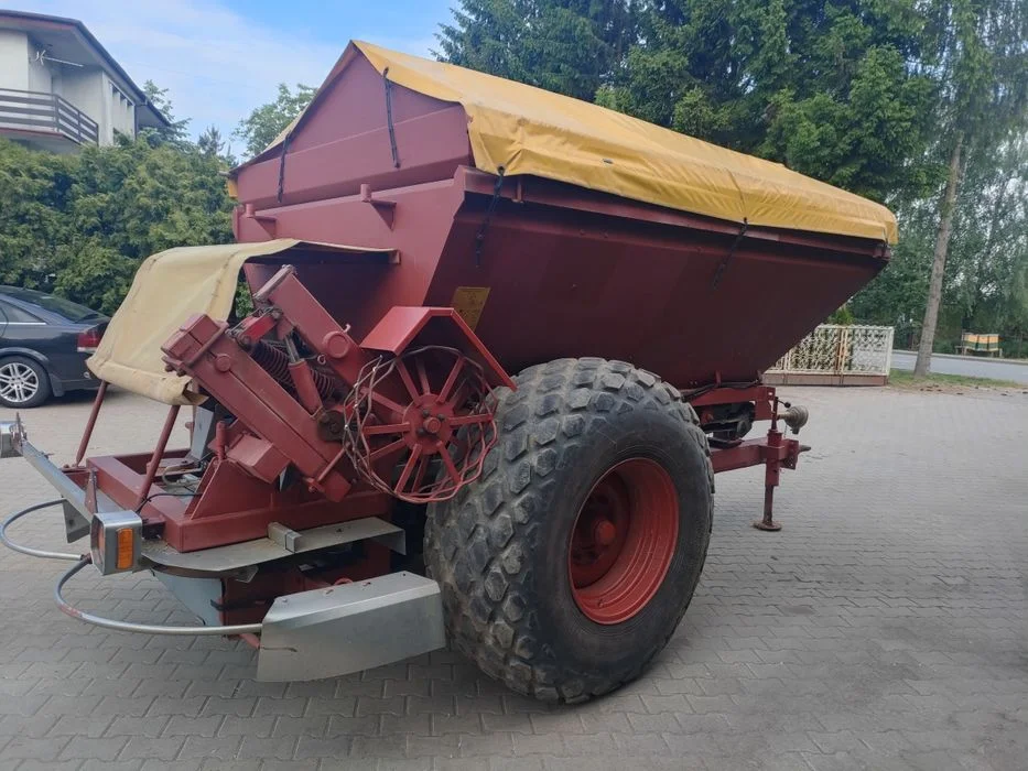 Rozsiewacz nawozów/wapna bredal b6 amazone kuh Unia n – zdjęcie 2