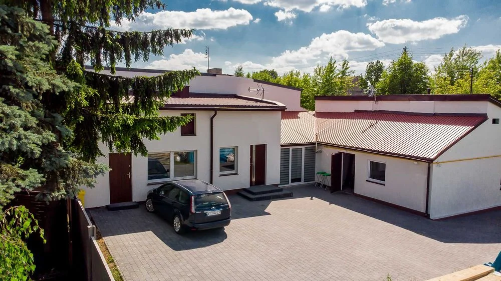 nocleg, kwatery, pensjonat w centrum własna kuchnia, wc oraz łazienka – zdjęcie 5