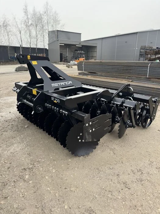 Brona Talerzowa METANGA BT ATUS 2,5 2,7 3m HIT