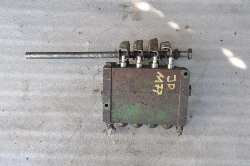 Rozdzielacz Hydrauliczny John Deere 1177 Nr 315040001C – zdjęcie 2