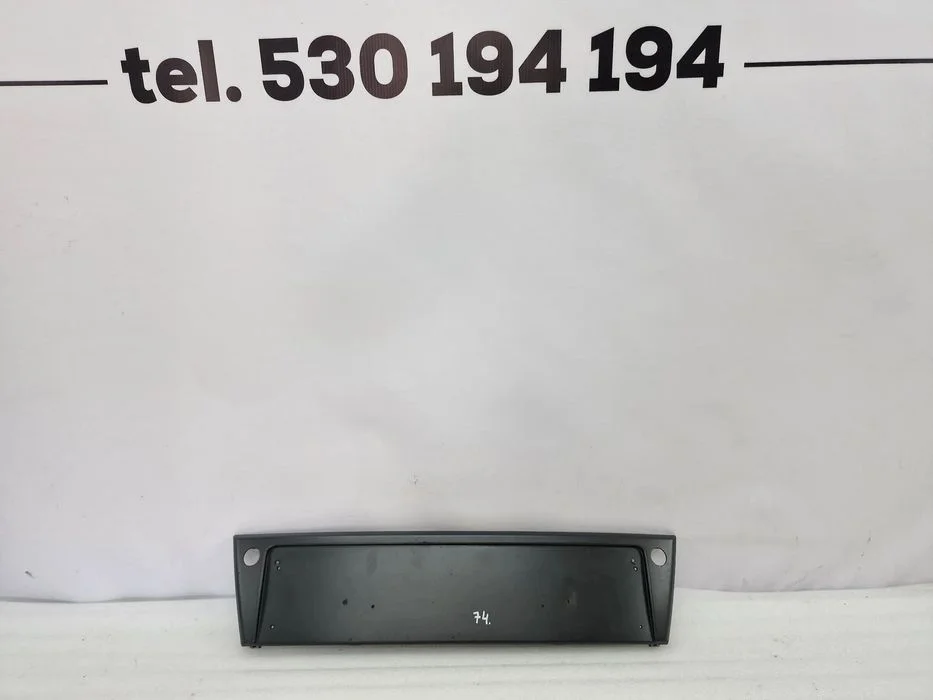 Audi A6 C6 04- Kratka Środkowa W Grill / Podkładka Pod Tablice , Nr 4F0807285E , Nr Aukcji Kr74