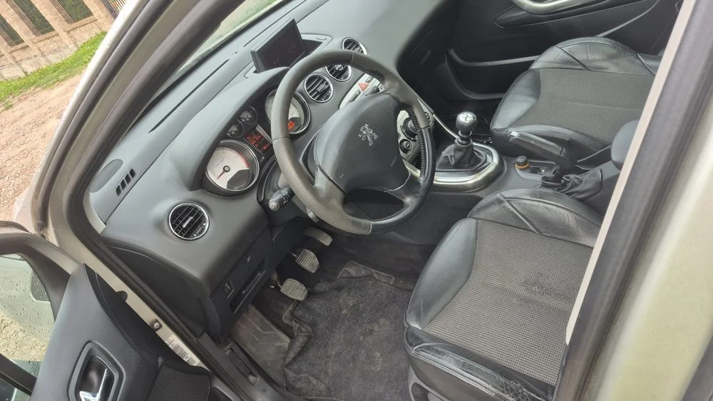 Peugeot 308 2.0 hdi 2008r – zdjęcie 5