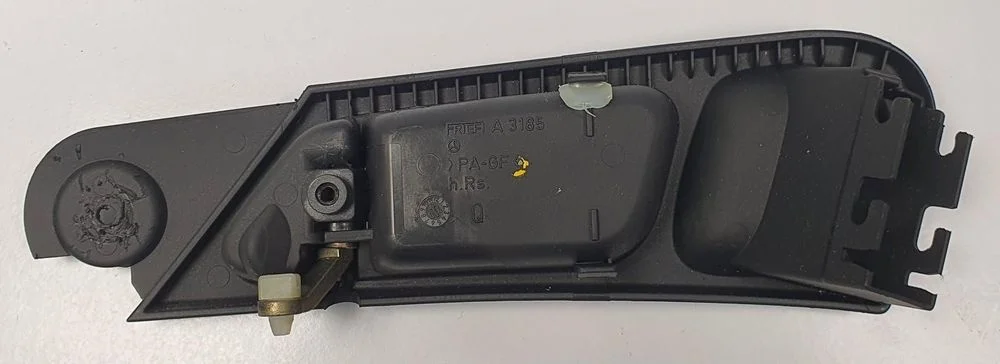 Klamka Wewnętrzna Prawy Tył Mercedes W203 A3185 – zdjęcie 4