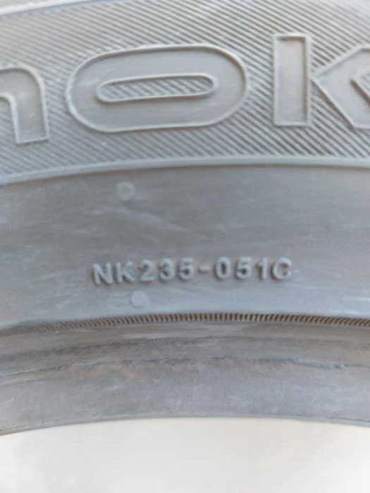 Opony Nokian 205 55 R16 całoroczne – zdjęcie 4