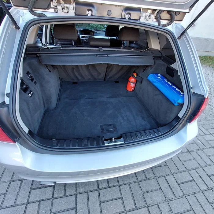 BMW E91 2.0d LCI 184KM Automat BDB stan – zdjęcie 8