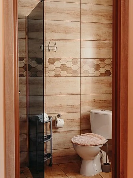 Domki z Jacuzzi Solina Bieszczady – zdjęcie 11
