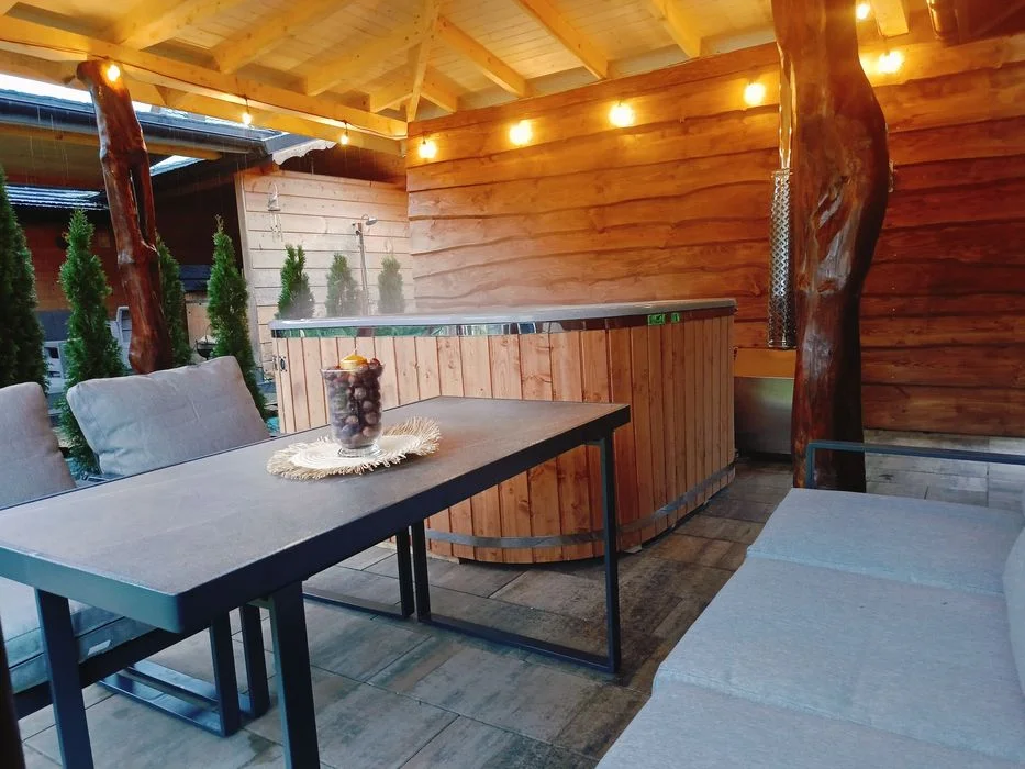 Domki z Jacuzzi Solina Bieszczady – zdjęcie 8
