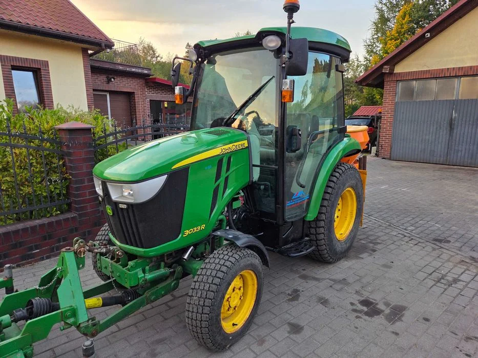 John Deere 3033R – ciągnik komunalny / sadowniczy 2017 rok 4x4