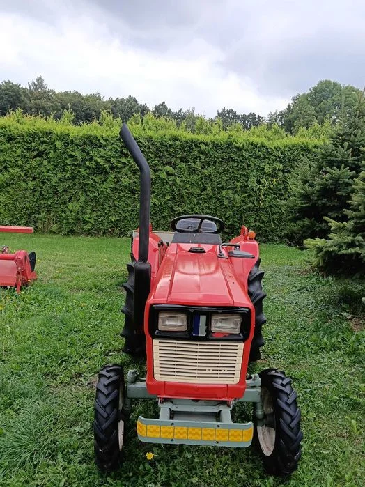 Traktor Yanmar 1702 silnik 21KM (17KMPTO) – zdjęcie 2
