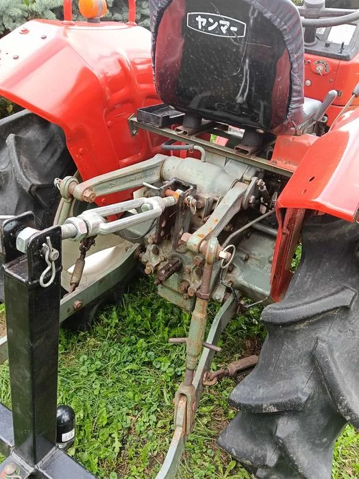 Traktor Yanmar 1702 silnik 21KM (17KMPTO) – zdjęcie 4