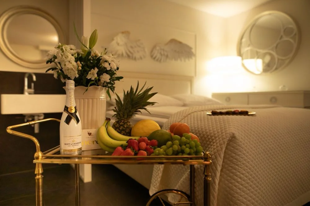 Diamond PRYWATNY BASEN I SAUNA Poznań Apartament Premium Zaręczyny Rocznice Okazje – zdjęcie 2