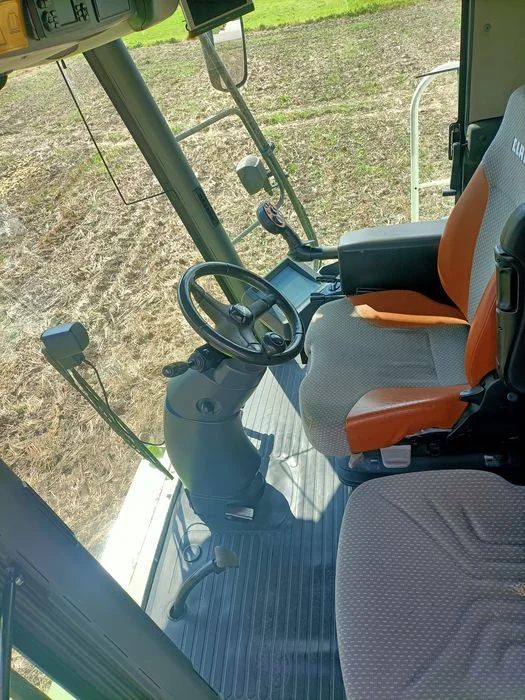 Kombajn Claas Lexion 520 bogato wyposażony stan Idealny – zdjęcie 6