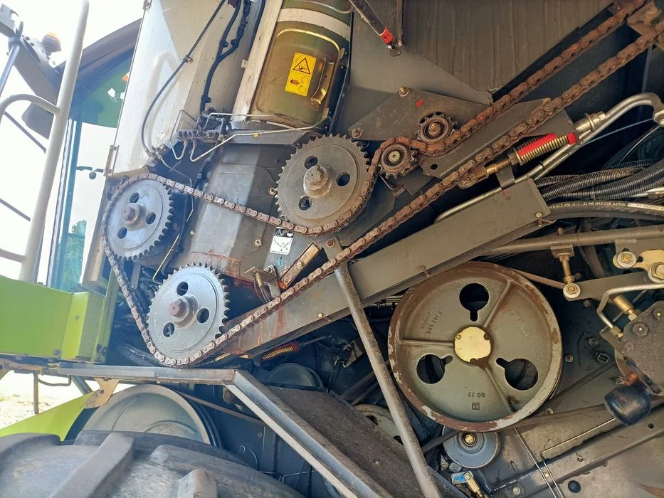 Kombajn Claas Lexion 520 bogato wyposażony stan Idealny – zdjęcie 4