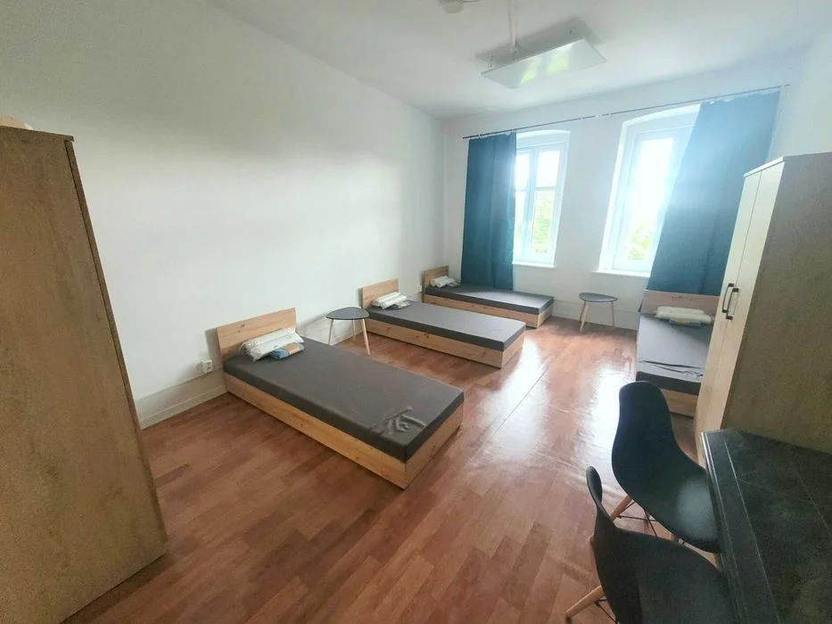 Noclegi, Kwatery Będzin dla 7 i 11 osób, Blisko do magazynów ID, Panattoni Park – zdjęcie 3