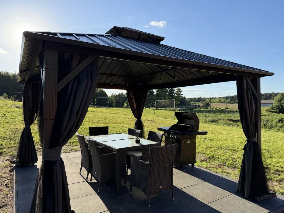 Domek na wynajem z jacuzzi sauną dla 4 osób śniadania, obiadokolacje, kino plenerowe, łowisko, rowery, deski SUP – zdjęcie 9